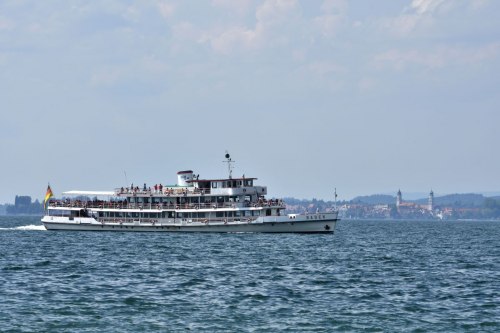 Die MS Baden befördert heute noch die Passagiere über den Bodensee.
