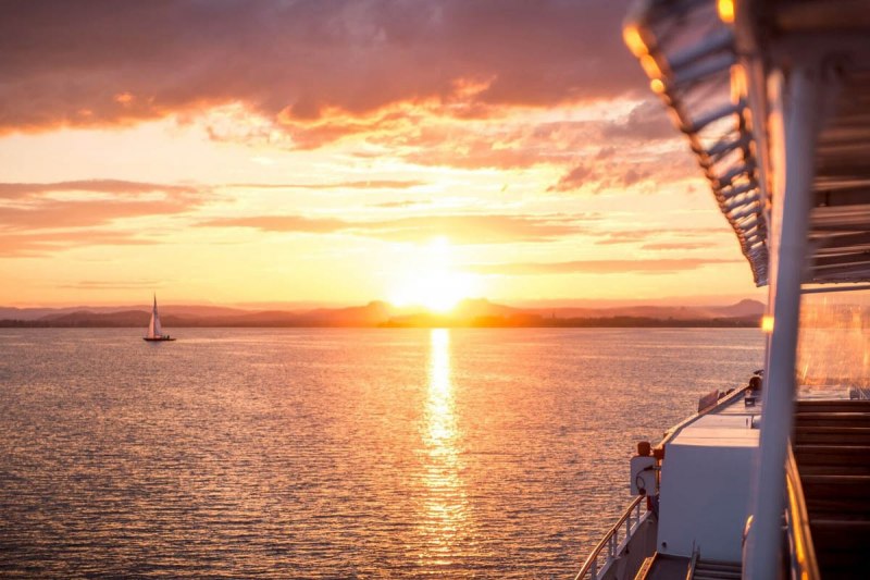 Sonnenuntergang auf dem Schiff