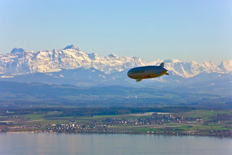 Zeppelinflug über Friedrichshafen